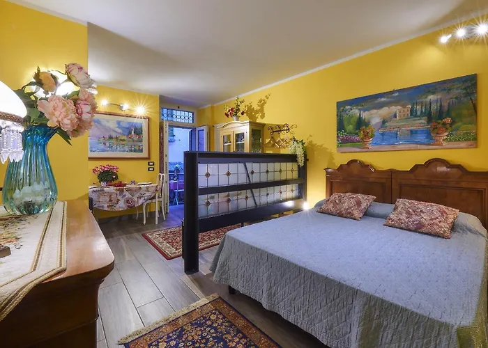 דירה Annina's House Historic Centre ורנה