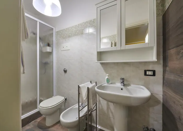 Annina's House Historic Centre ורנה