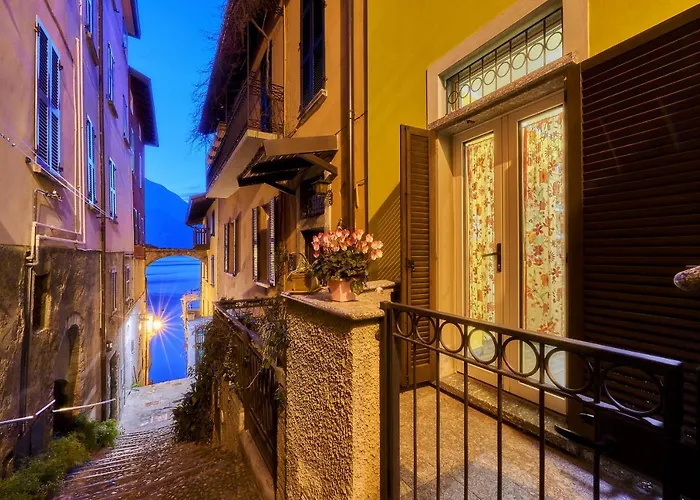 Annina's House Historic Centre アパート ヴァレンナ